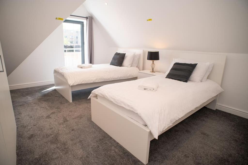 Orchid Lodge: Two-Bed Flat Near Blenheim Palace & Oxford Kidlington Exterior photo